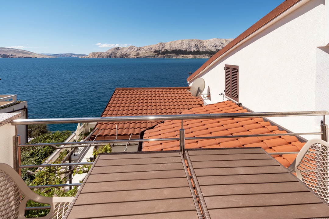 Pogled s balkona apartmana 1